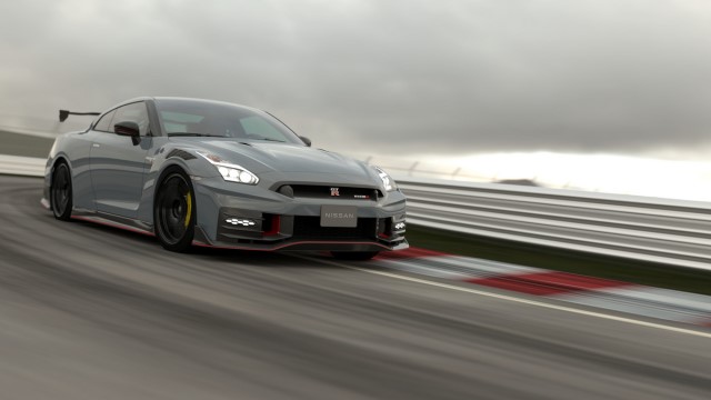  Nissan GT-R